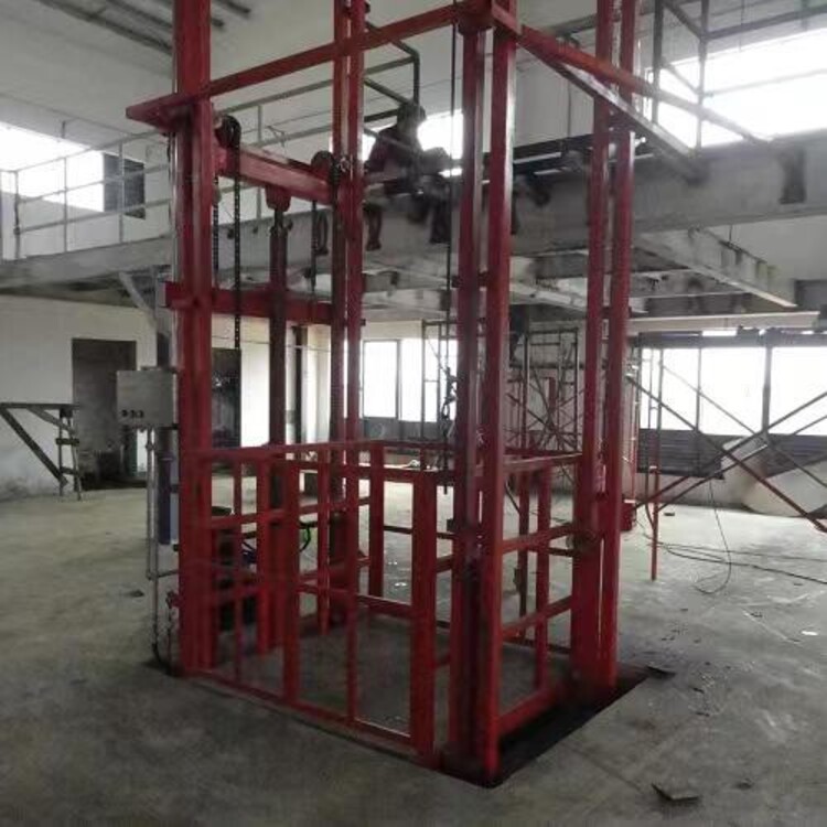 液压货运升降机液压油缸伸缩_乐山市液压式升降货梯如何定制_液压货梯定制尺寸载重量速度